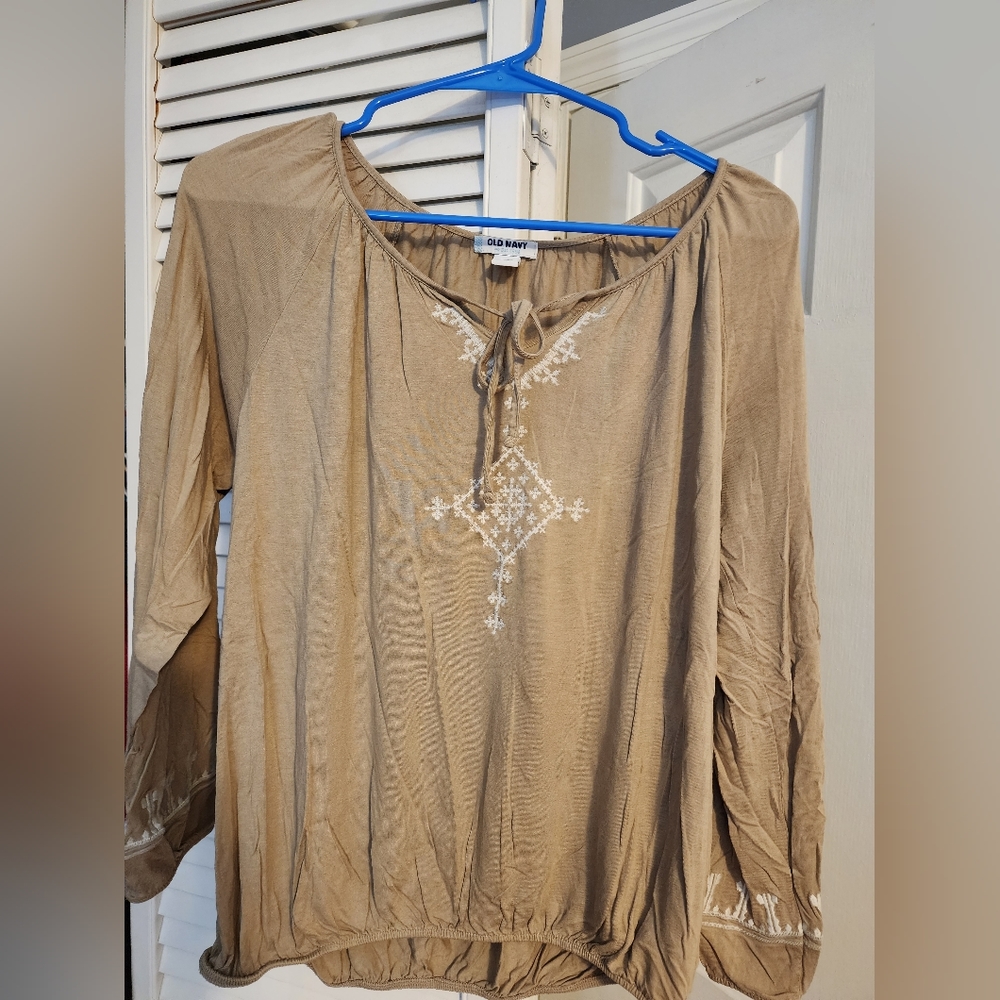 Old Navy blouse size medium